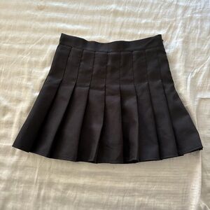 YesStyle Black Pleated Circle Skater Skirt